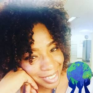 Meet your Posher, Leslie